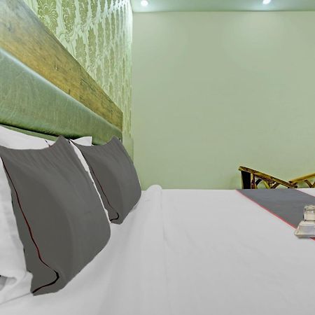 Collection O Rd Hotel Zirakpur Экстерьер фото